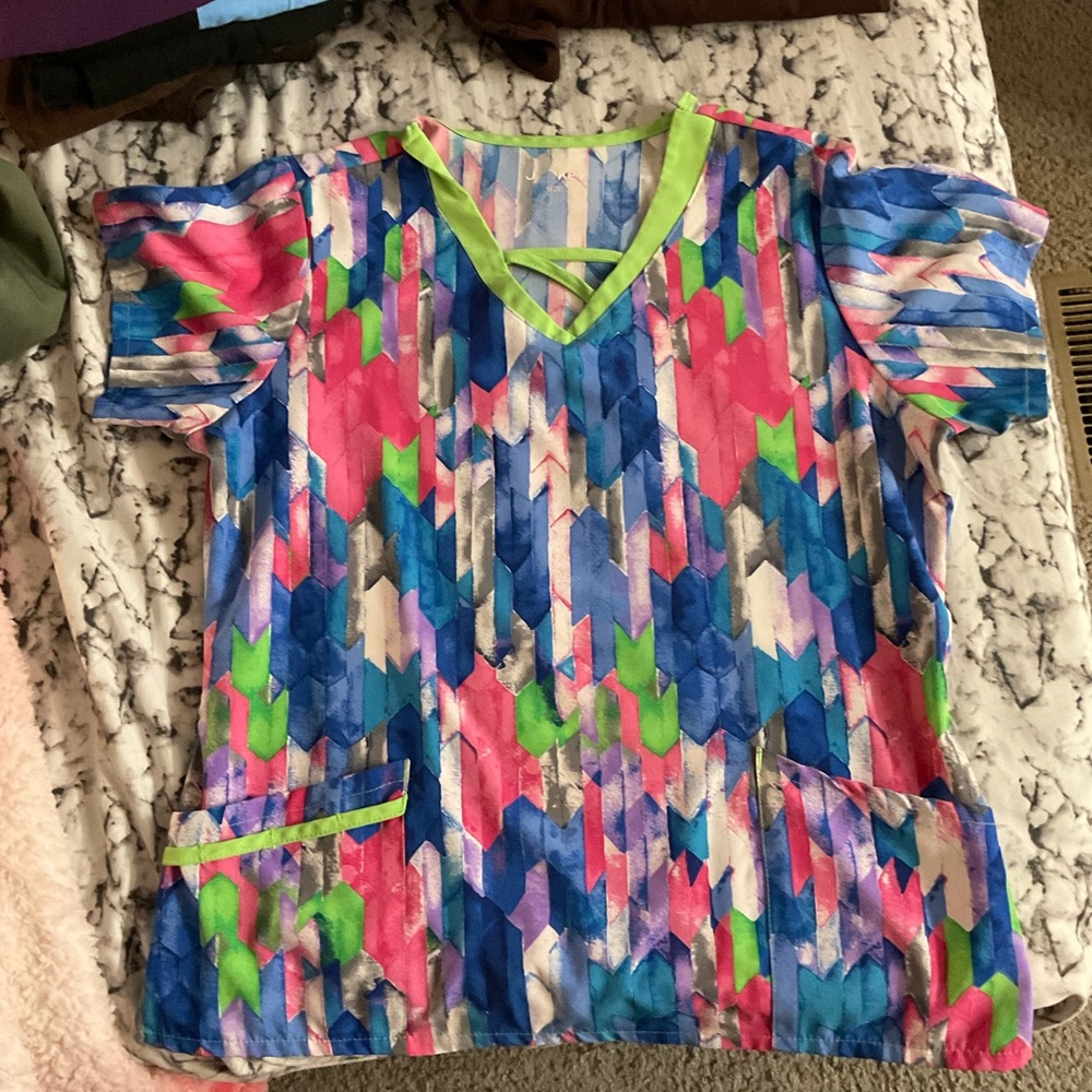 Scrub top